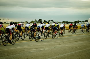 开云体育网站-世界田径:肯尼亚跑者在马拉松中连创佳绩!,肯尼亚马拉松冠军个人资料