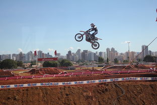 开云体育在线-世界极限运动盛会在加拿大举办,年轻人热情高涨,世界极限运动大赛